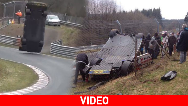 Ένας νεκρός θεατής και δεκάδες τραυματίες σε αγώνα αυτοκινήτου….